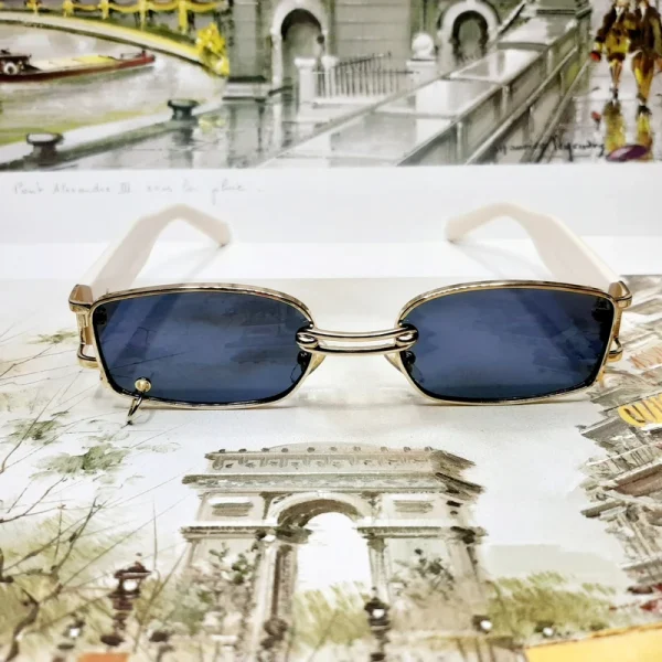 عینک آفتابی زنانه مدل G8032krg - تصویر 2