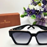 عینک آفتابی زنانه مدل V101 - تصویر 10