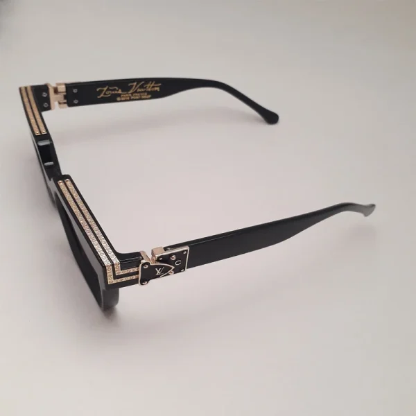 عینک آفتابی زنانه مدل p107 - تصویر 2