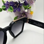 عینک آفتابی زنانه مدل V101 - تصویر 5